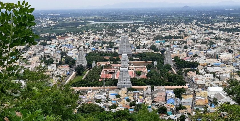 Thiruvannamalai Girivalam (1 Day / Night Trip)
